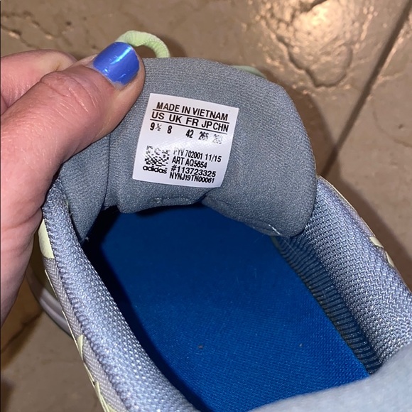 adidas adizero Ubersonic Aphrodite 9.5 - Picture 6 of 6